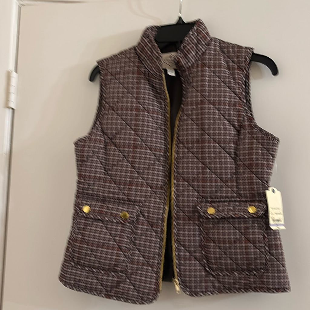 Brand New W Price Tag Vest